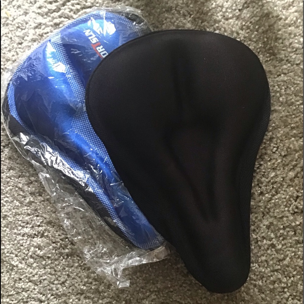 2 BIKE SEAT COVERS NEW